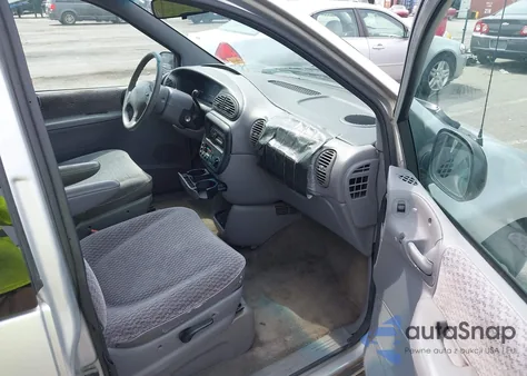 2000 Dodge Caravan из США, поврежденный, VIN 2B4GP2531YR812219